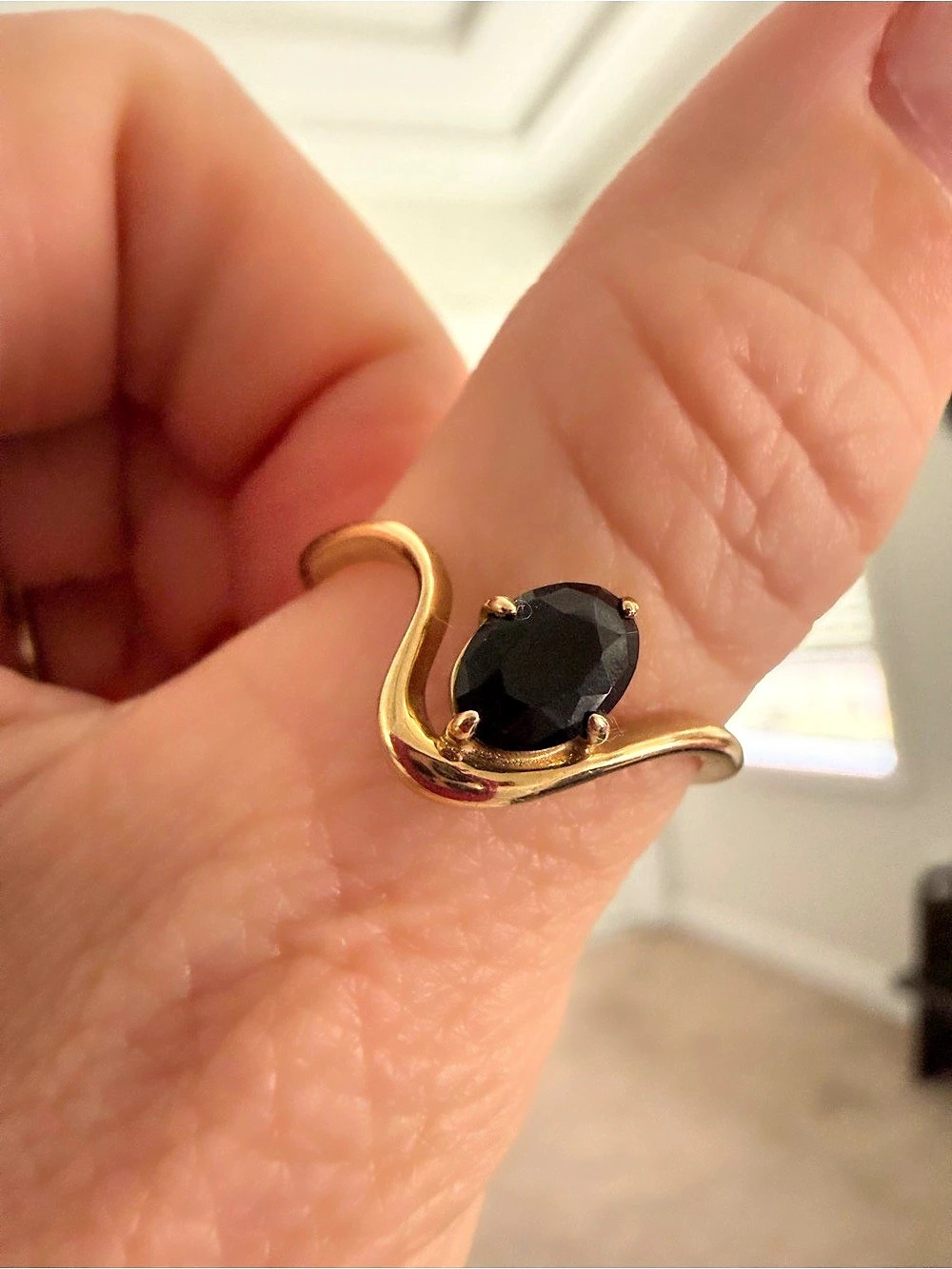 Local Eclectic Solid Gold Floating Gemstone Ring size 8